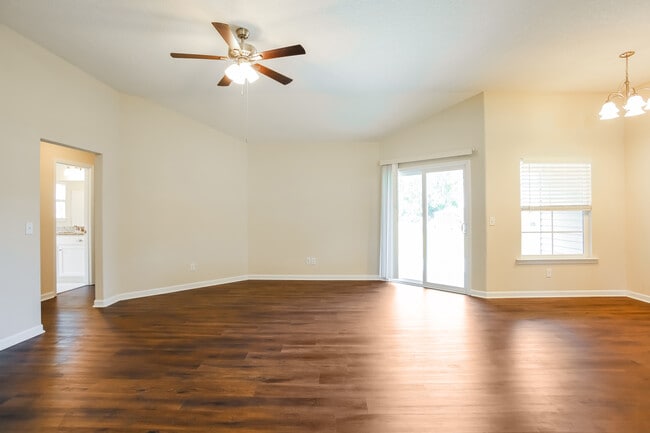 Photo - 308 Pecan Pointe Dr