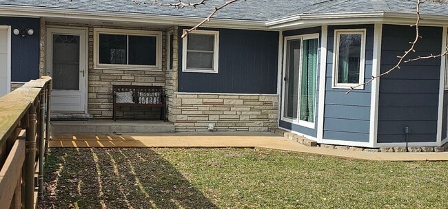 Photo - 2513 Hillcrest Dr