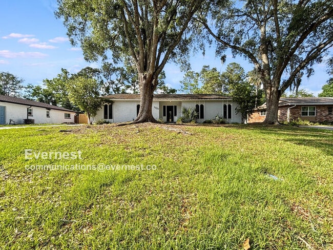 Photo - 1327 Chablis Ct N House