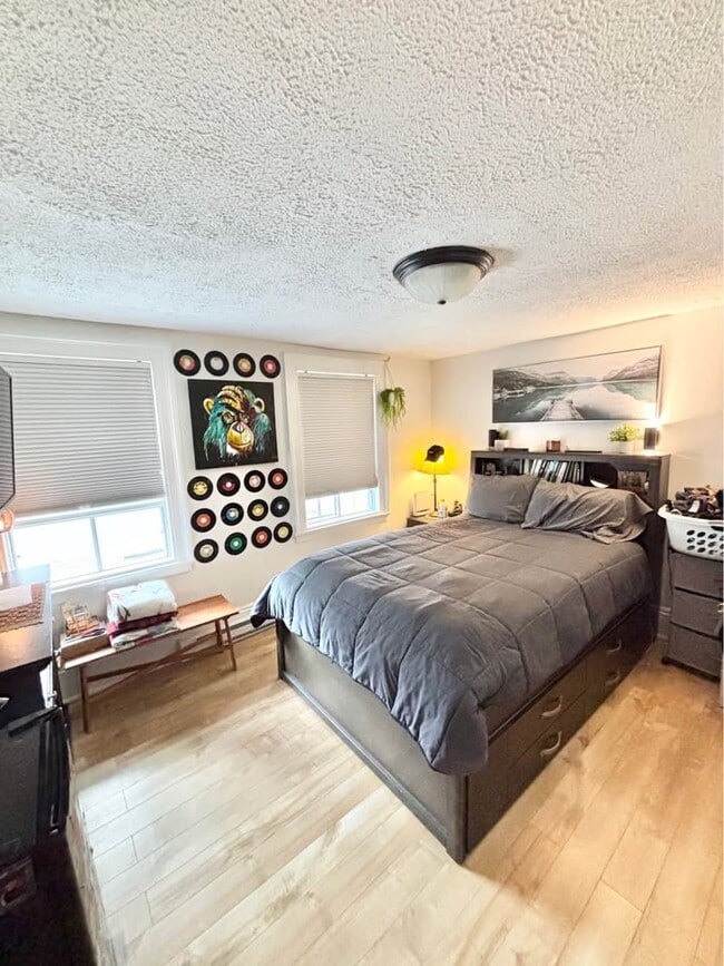 Photo - Spacious 3-Bedroom/1 Bath Apartment – Downtown Fredericton Unité 1