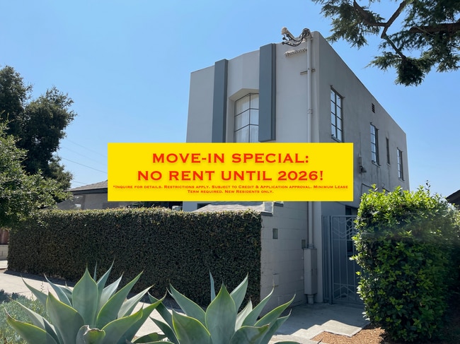 Building Photo - 2001 Linda Rosa Ct