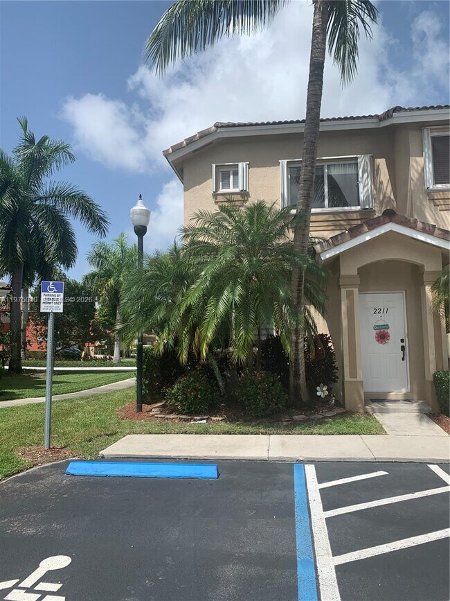 Photo - 2211 SE 23rd Rd