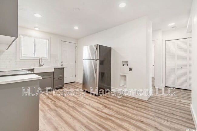 Photo - 927 W 1100 N Unit 6