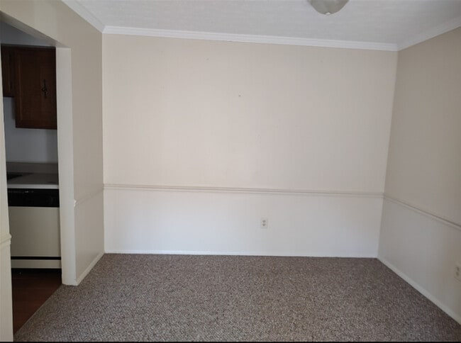 Photo - Carriage Arms