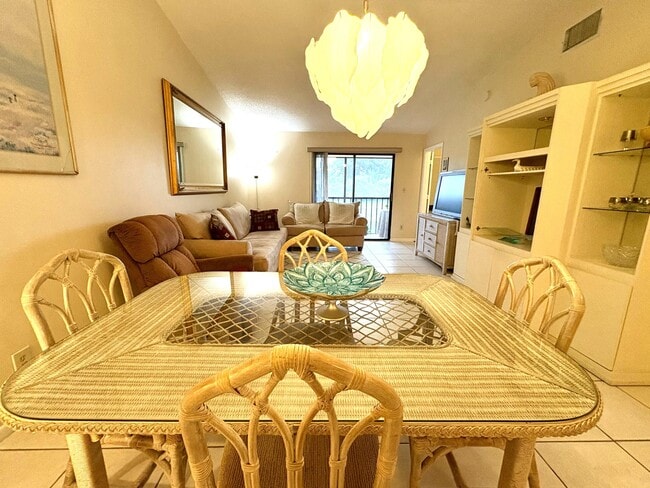 Building Photo - 9485 Boca Cove Cir Unit 709