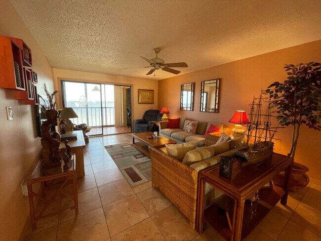 Photo - TARPON BAY CONDO