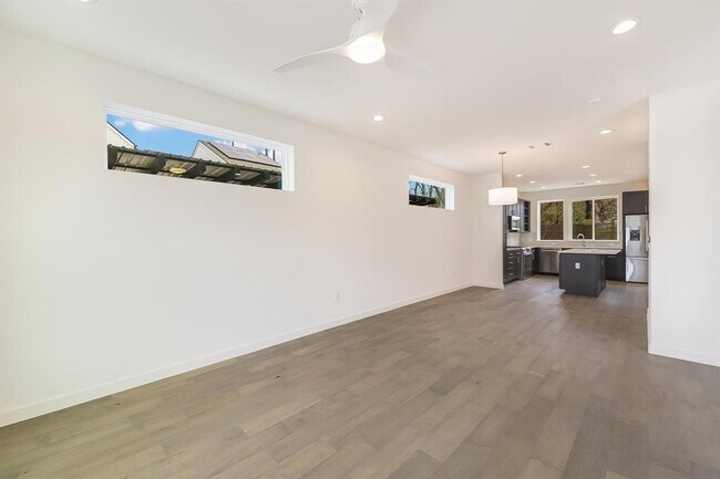 2211 E M. Franklin Ave Unit 22
