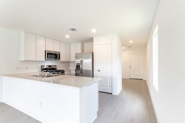 Building Photo - 31342 Black Cherry St Rental