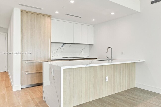 Photo - 2411 Laguna Cir Unit 1903