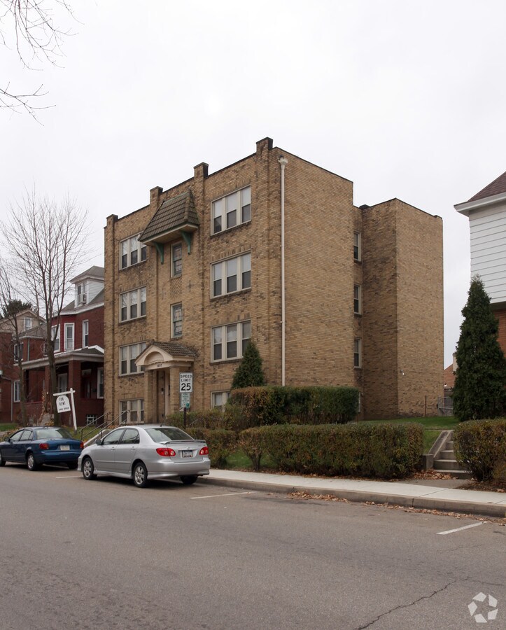 Photo - 1697 Potomac Ave