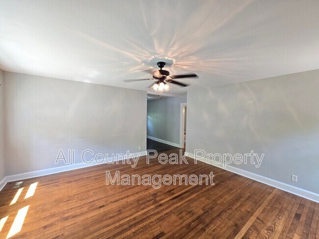 Photo - 3605 Navajo Dr