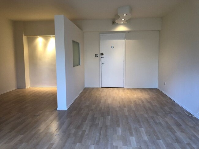 Photo - Centrally Located Junior One Bedroom in Georgetown/Dupont border. UTILITIES INCLUDED Unit 210