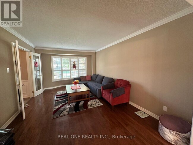 Photo - 3944 Glamis Ct