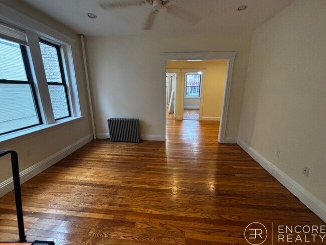 Photo - 240 Kelton St Unit 3