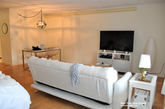 Photo - 101 Monmouth St Unidad 618