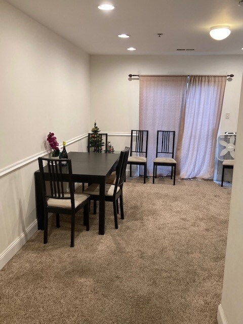 Photo - 547 Washington St