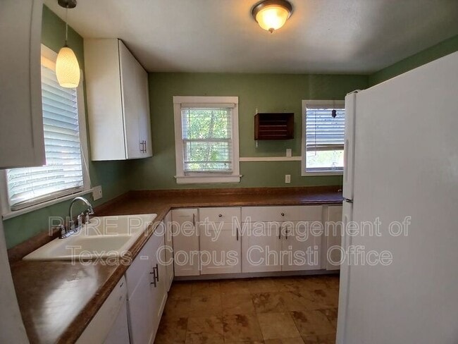 Photo - 706 Louisiana Ave