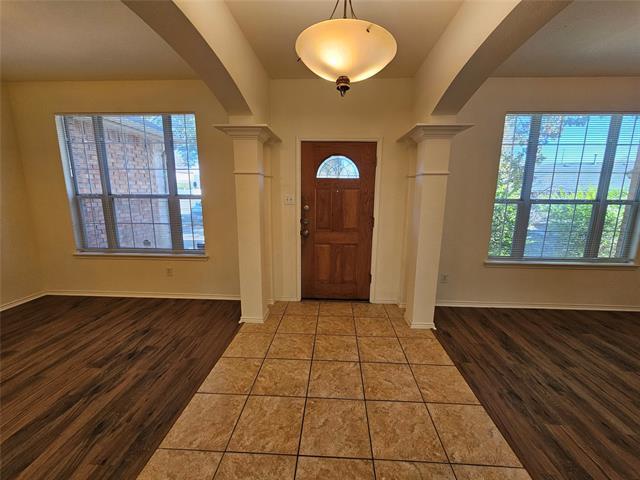 Photo - 933 Wilderness Pass House