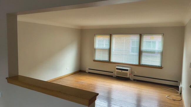 Photo - 6852 W Higgins Ave