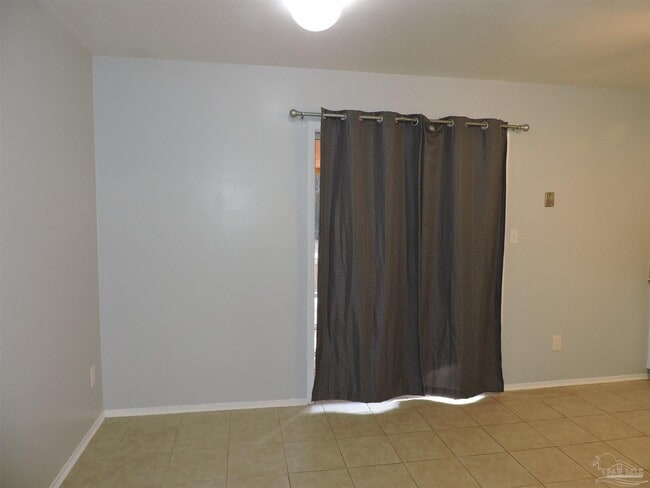 Photo - 7820 Oak Forest Pl