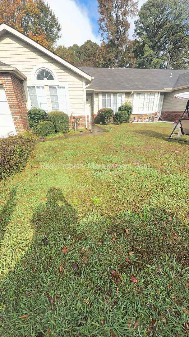 Building Photo - 467 Springmont Ct