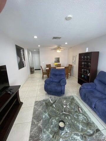 Photo - 2222 NE 1st Way Condominio Unidad 202