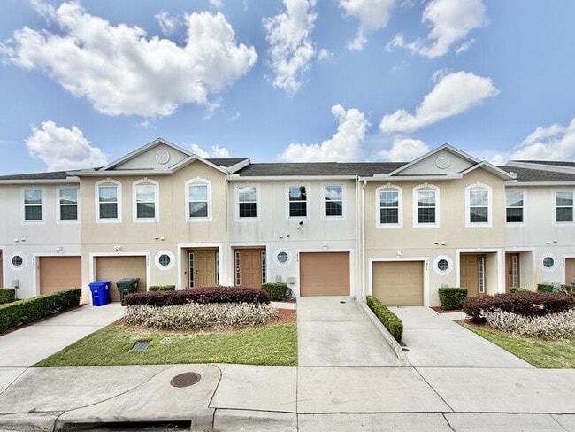 Photo - 3824 Exeter Ln