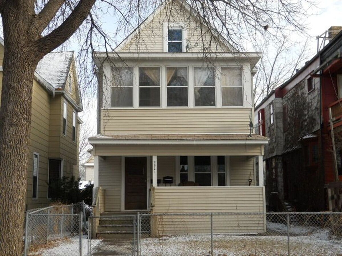 Photo - 2821 1st Ave S Unidad 2