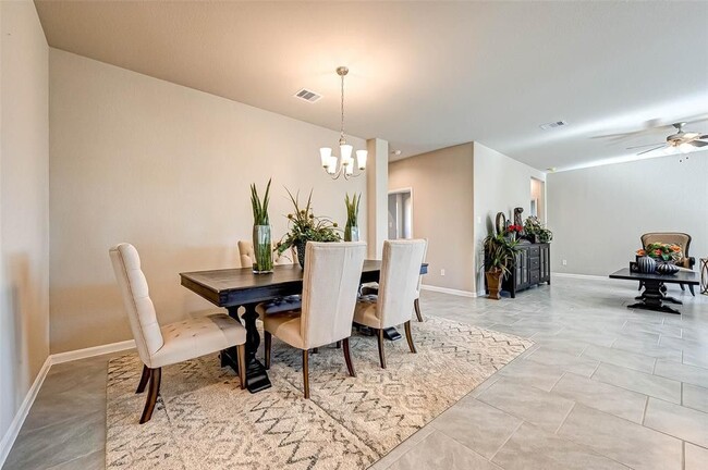 8527 Golden Field Dr