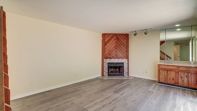 Photo - 15206 W Pond Woods Dr