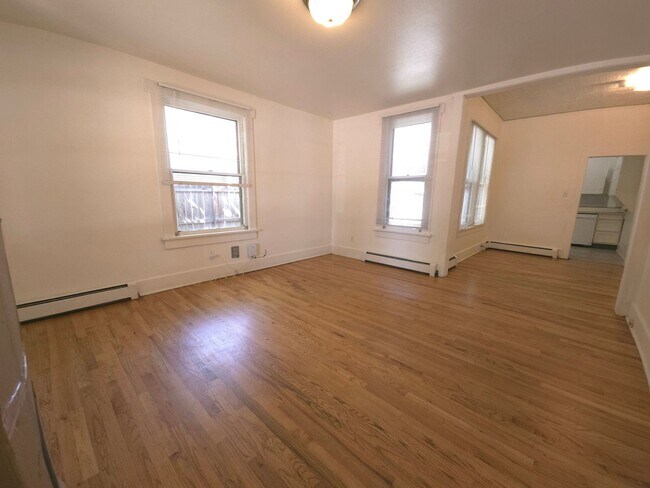 Photo - 2645-2647-2647 Pine St Unidad 2645