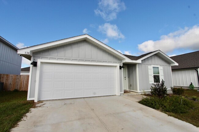 Photo - 334 Flounder St