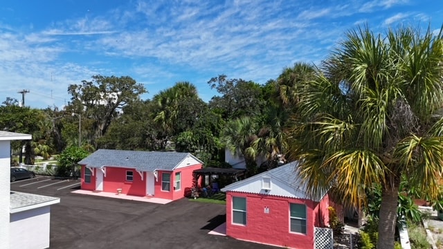 Building Photo - 1207 E River Dr Rental