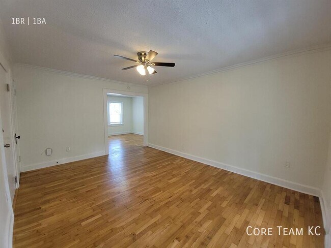 Photo - 4327 Mercier St Unit 4329-2S