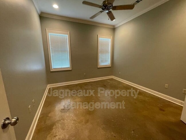 107 Hargrave Dr