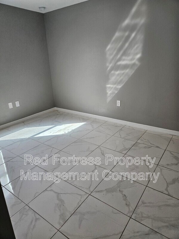 Photo - 310 Gordon Ave S