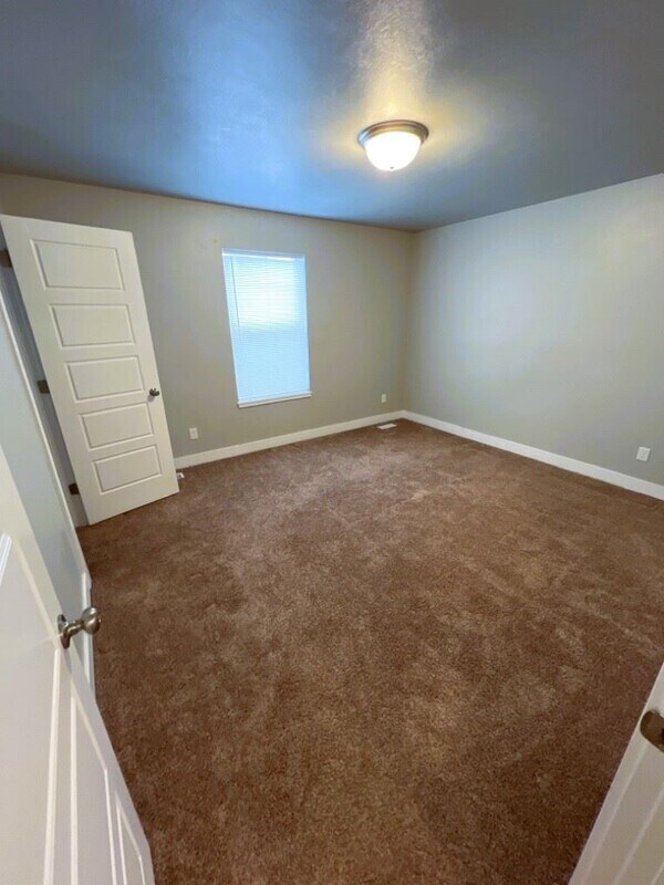 Photo - 387 S 480 W Casa Adosada