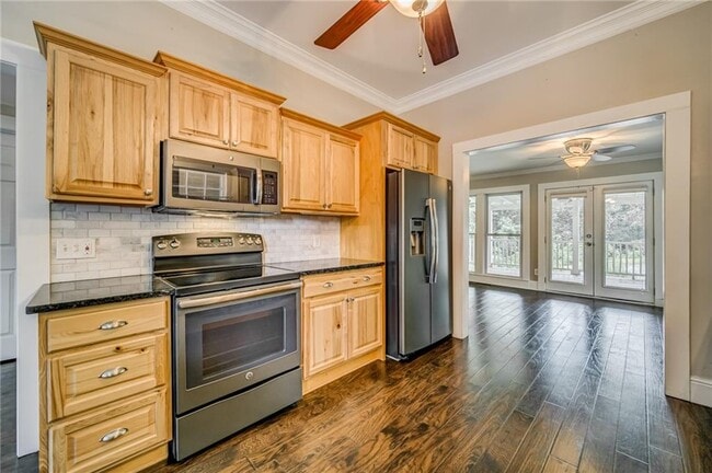 Photo - 121 Brown St