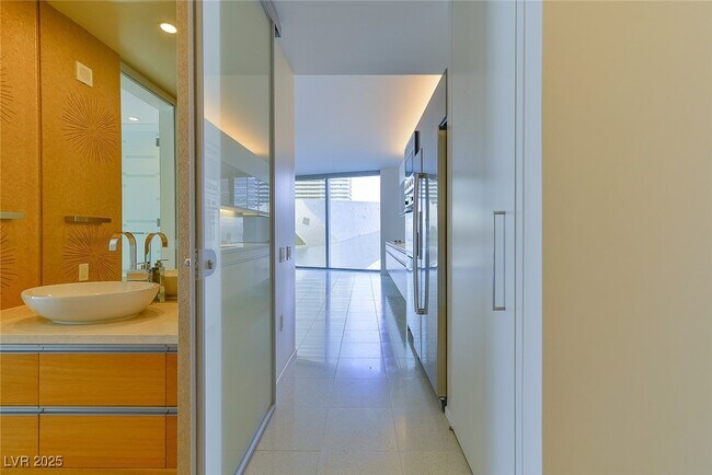 Building Photo - 3726 S Las Vegas Blvd Unit 602