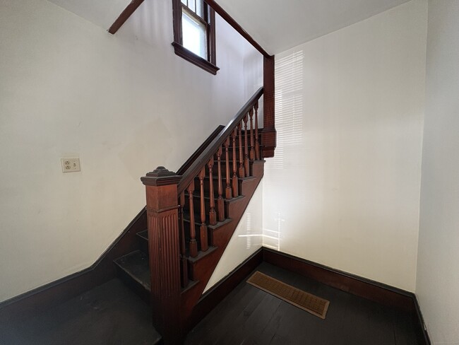 Photo - 118 New Haven Ave