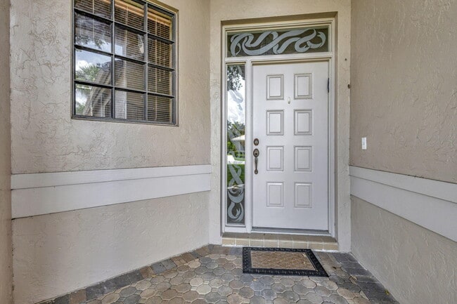 Photo - 4528 Barclay Fair Way