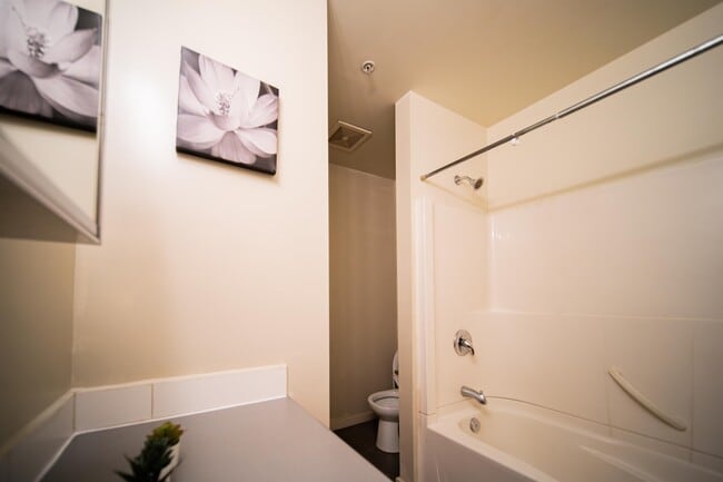 Photo - 440 Richards St Unit 202