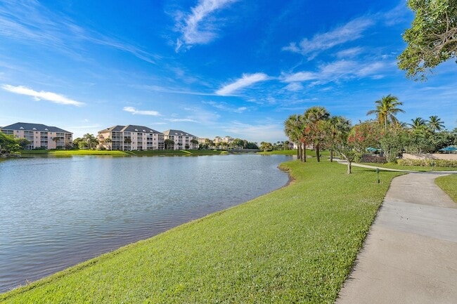 Building Photo - 353 S US Hwy 1 Unit A107