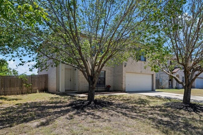 Building Photo - 1814 Grassland Dr