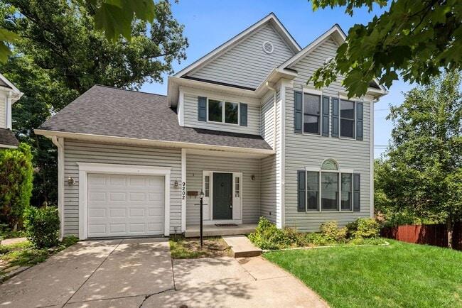 Building Photo - 3 Bed 2 Full Bath 2 Half Bath - Silver Spr... Rental