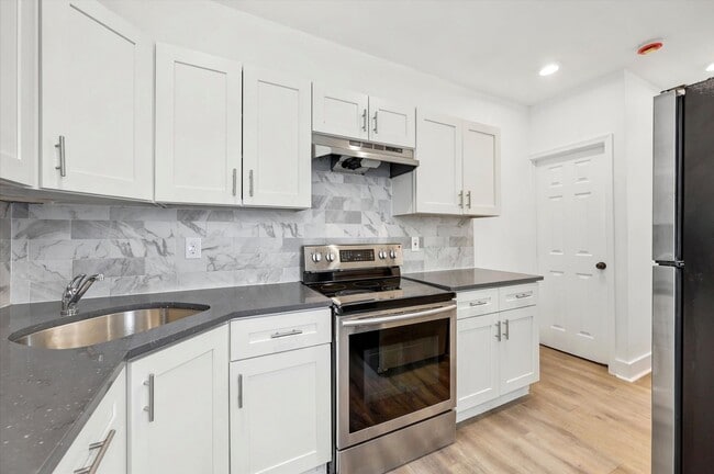 Photo - 2BR/3BA House | Kensington