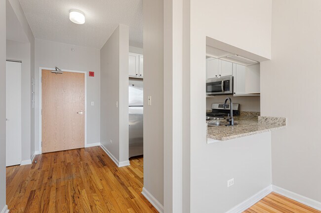 Entrada - 1717 S Prairie Ave Unidad 1508