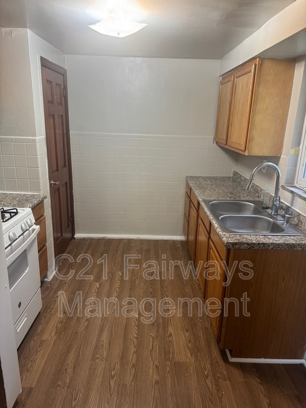 Photo - 350 Wylie Ave