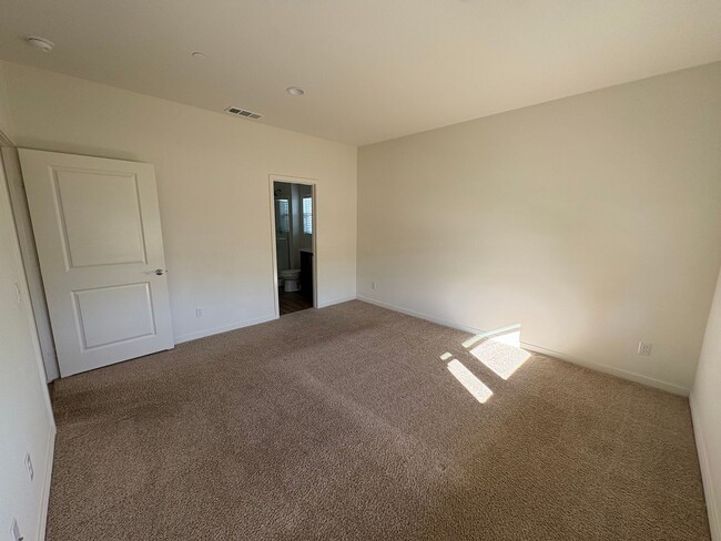 Photo - Stunning 5-bedroom, 3.5-bath home