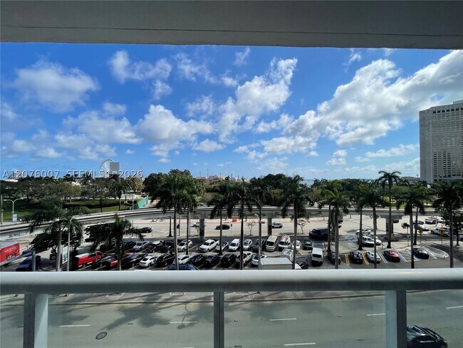 Building Photo - 50 Biscayne Blvd Unit 505